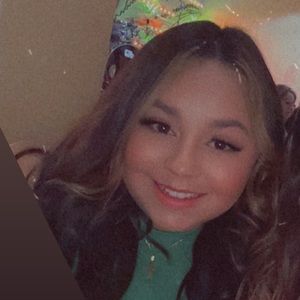 Meet your Posher, Mayra